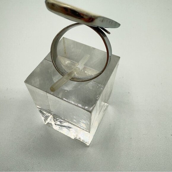 Mother of Pearl Statement Ring Size Adjustable - Picture 4 of 11